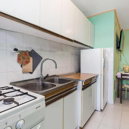 Appartement Stunning In Senj With Kitchen