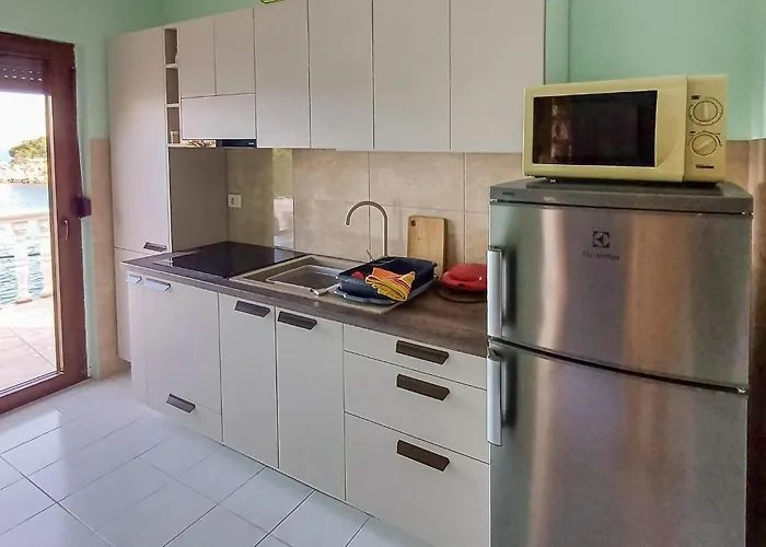 Stunning In Senj With Kitchen Appartamento Senj (Lika-Senj)