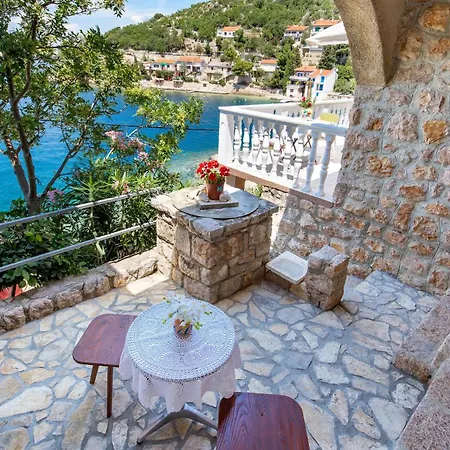 Lejlighed Stunning In Senj With Kitchen Stari Grad