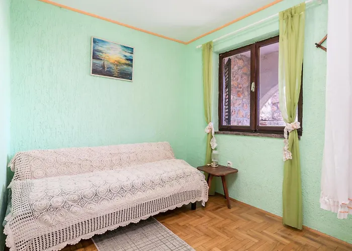 Stunning In Senj With Kitchen Appartamento Senj (Lika-Senj)