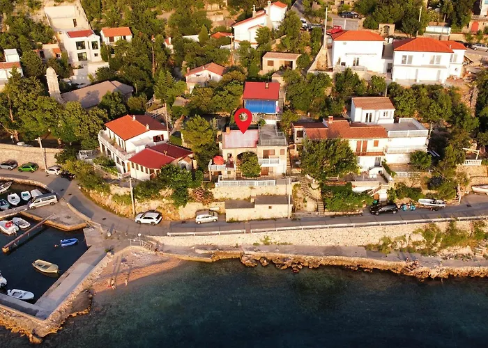 Stunning In Senj With Kitchen Appartamento *